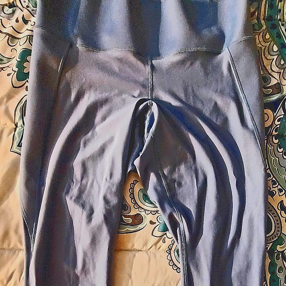 XL Old Navy PowerPress 7/8 leggings with compression slate blue poly/spandex